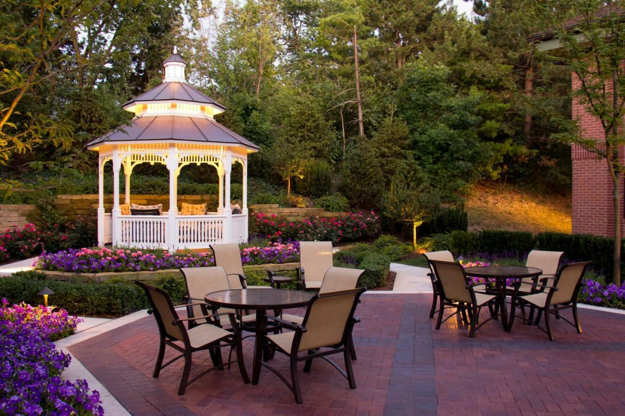 Ann Arbor Regent Hotel And Suites Экстерьер фото